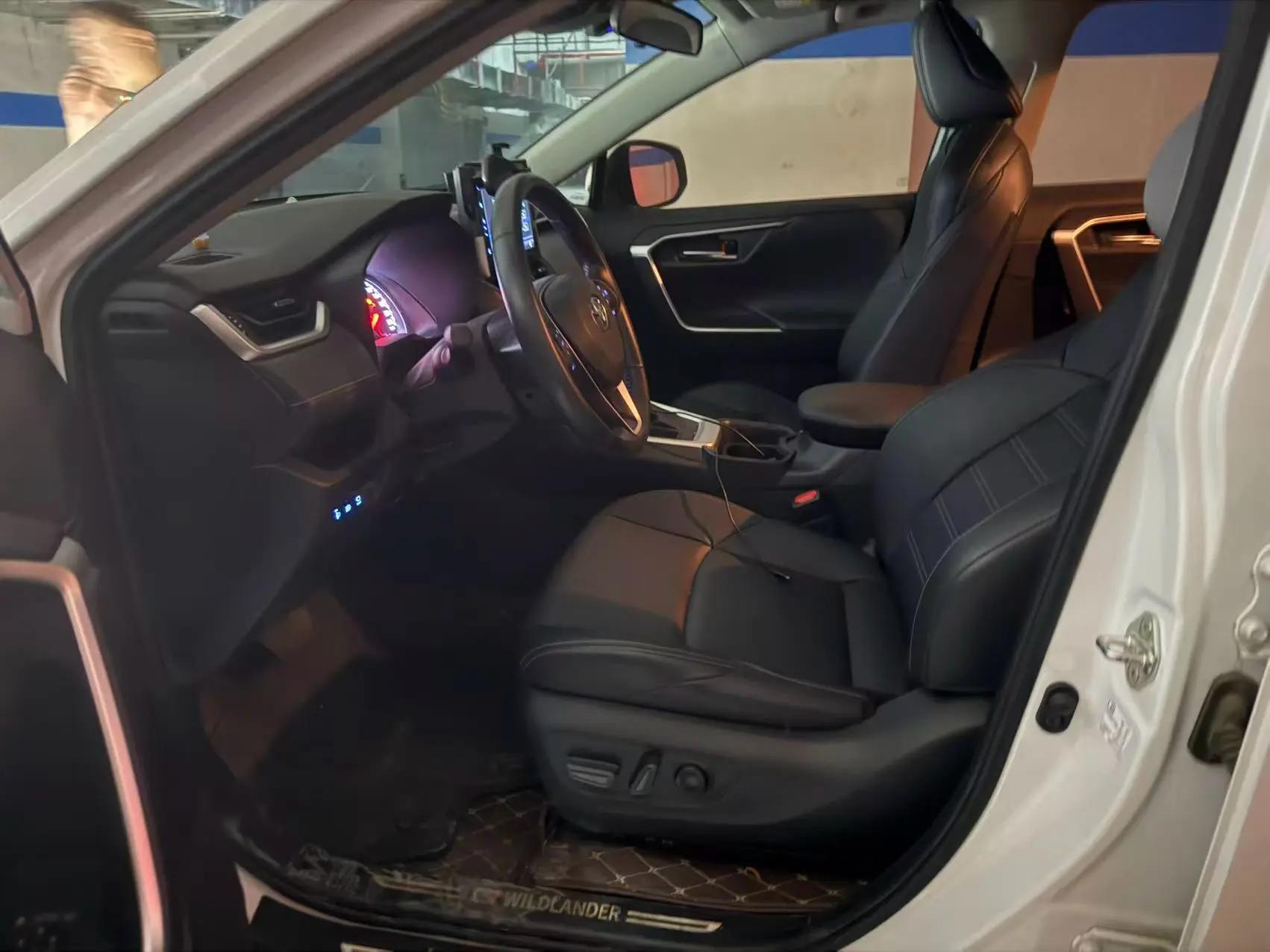 Wildlander 2022 2.0L CVT Front-Wheel-Drive Luxury PLUS Edition 4