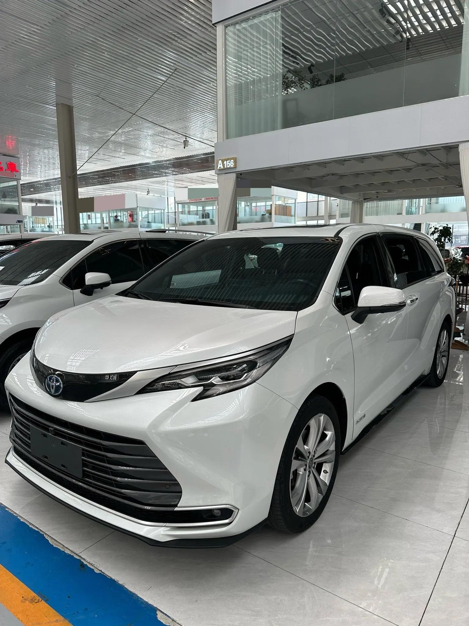 Toyota 2023 Sienna 2.5 CVT Prestige Automatic