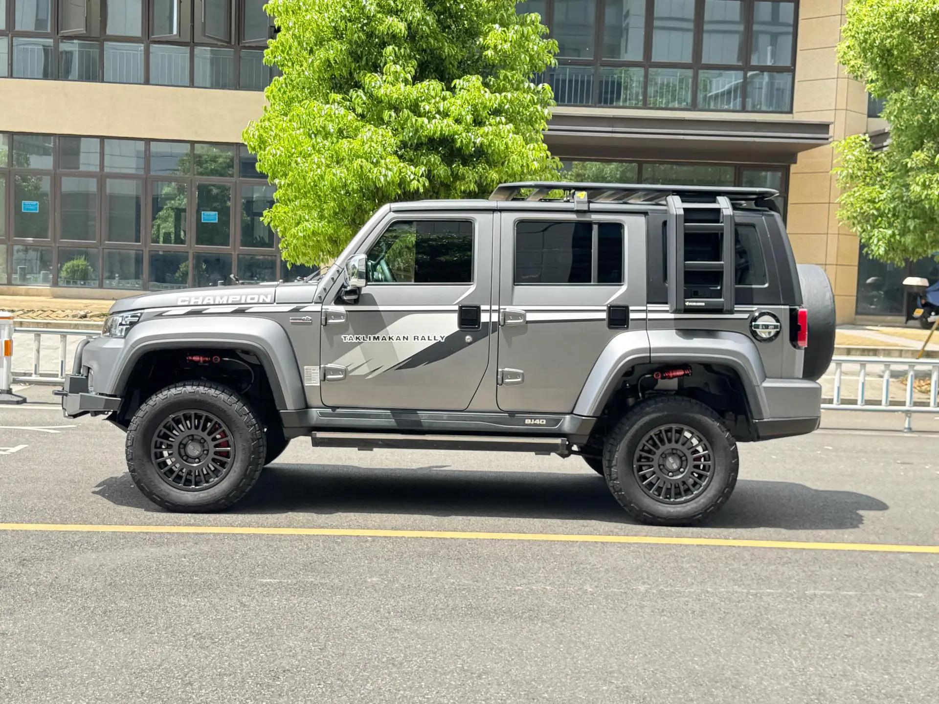 Beijing BJ40 2023 2.0T Automatic Four-wheel Drive Ring Tower Champion Edition 14