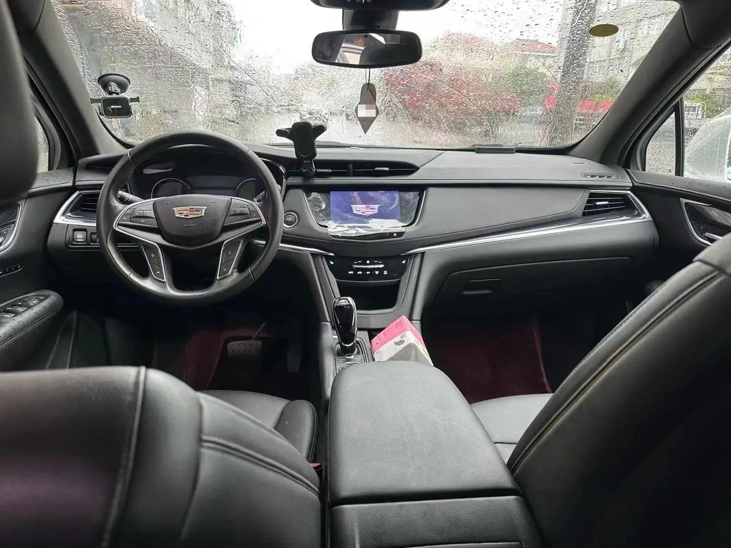 Cadillac XT5 2022 2.0T 4-wheel drive luxury model (hummingbird version) 4