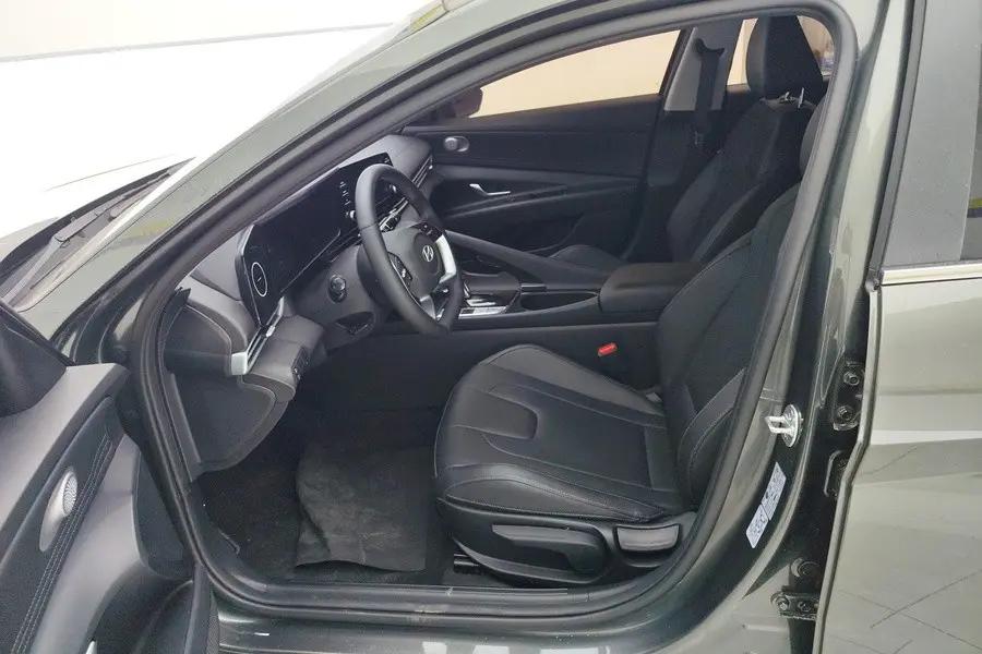 Elantra 2023 1.5L CVT GLX Elite Edition 4