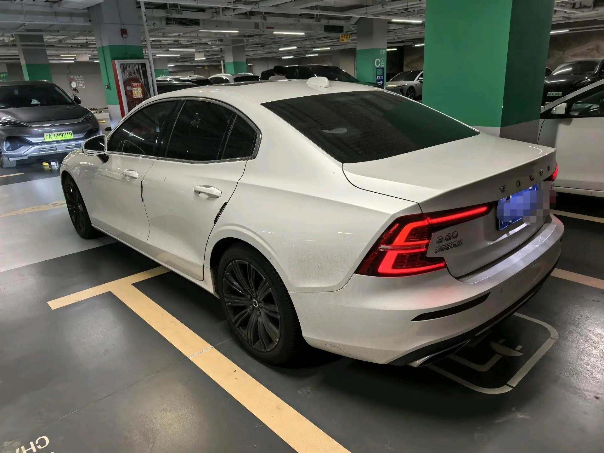 Volvo S60 2020 T4 Zhiyuan Deluxe Edition 3