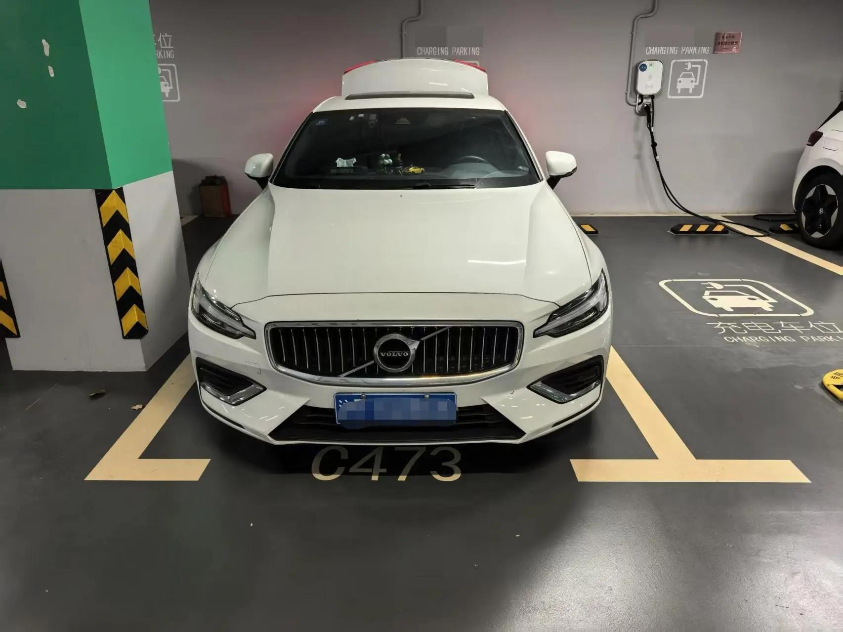Volvo S60 2020 T4 Zhiyuan Deluxe Edition 5