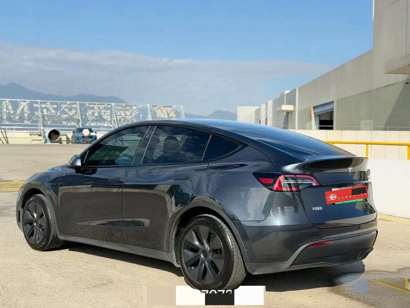 Model Y 2024 long-range all-wheel drive 7
