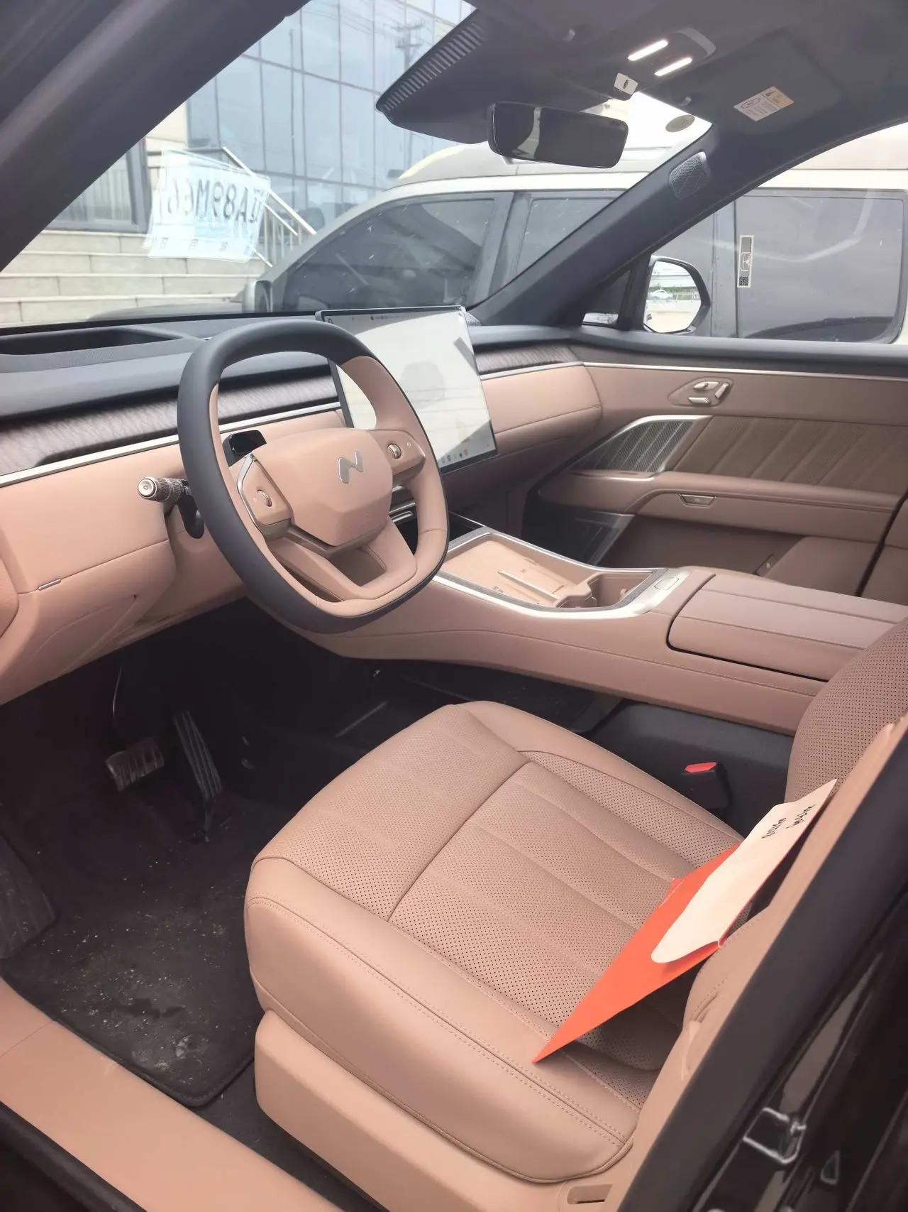 ONVO 2026 L90 Ultra six-seat automatic gear 3