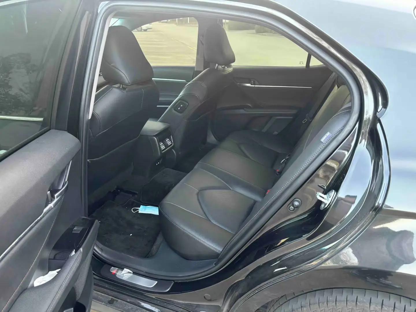 Camry 2021 2.5G Deluxe Edition 2