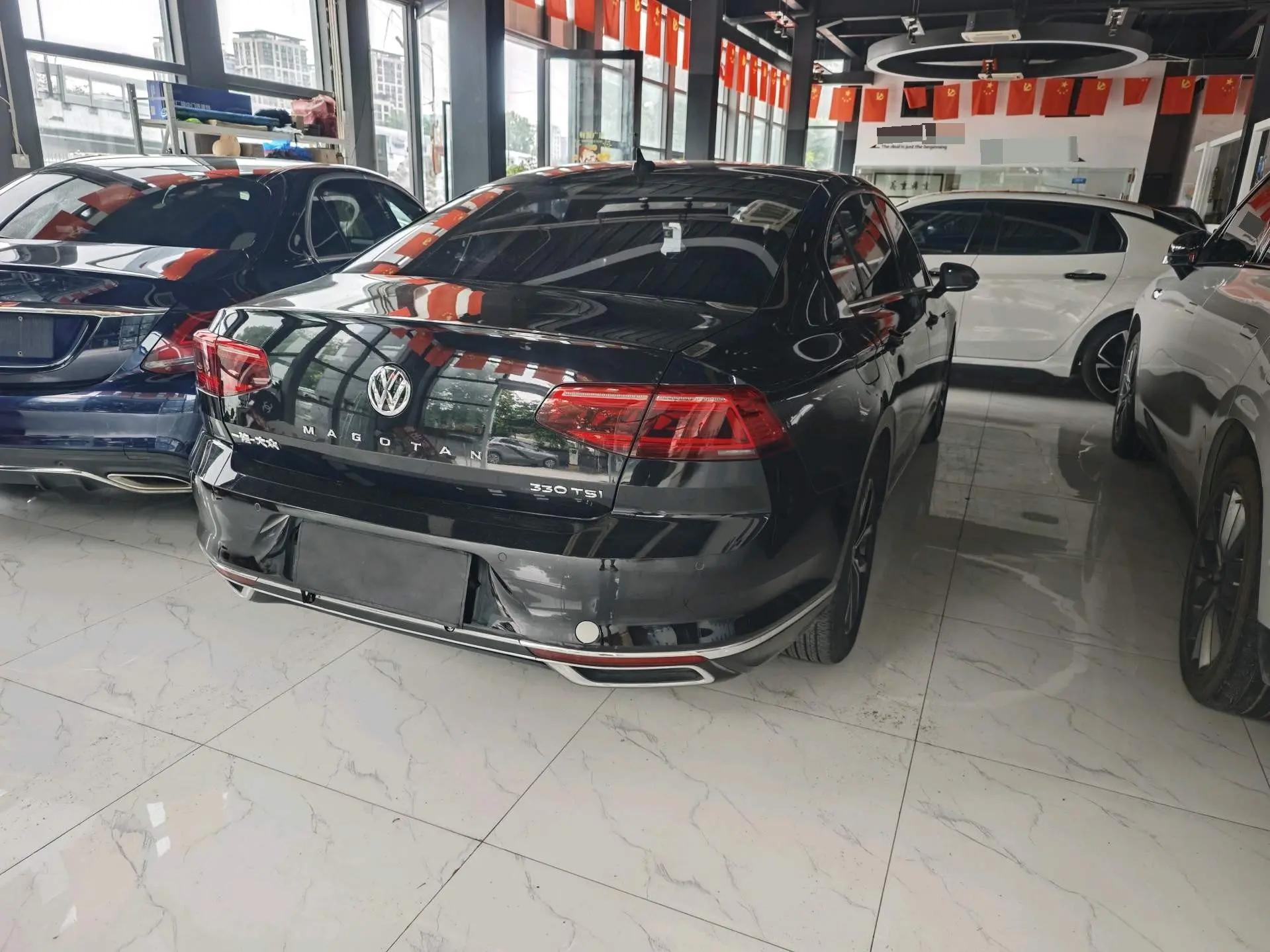 Magotan 2020 330TSI DSG Leading Model 4