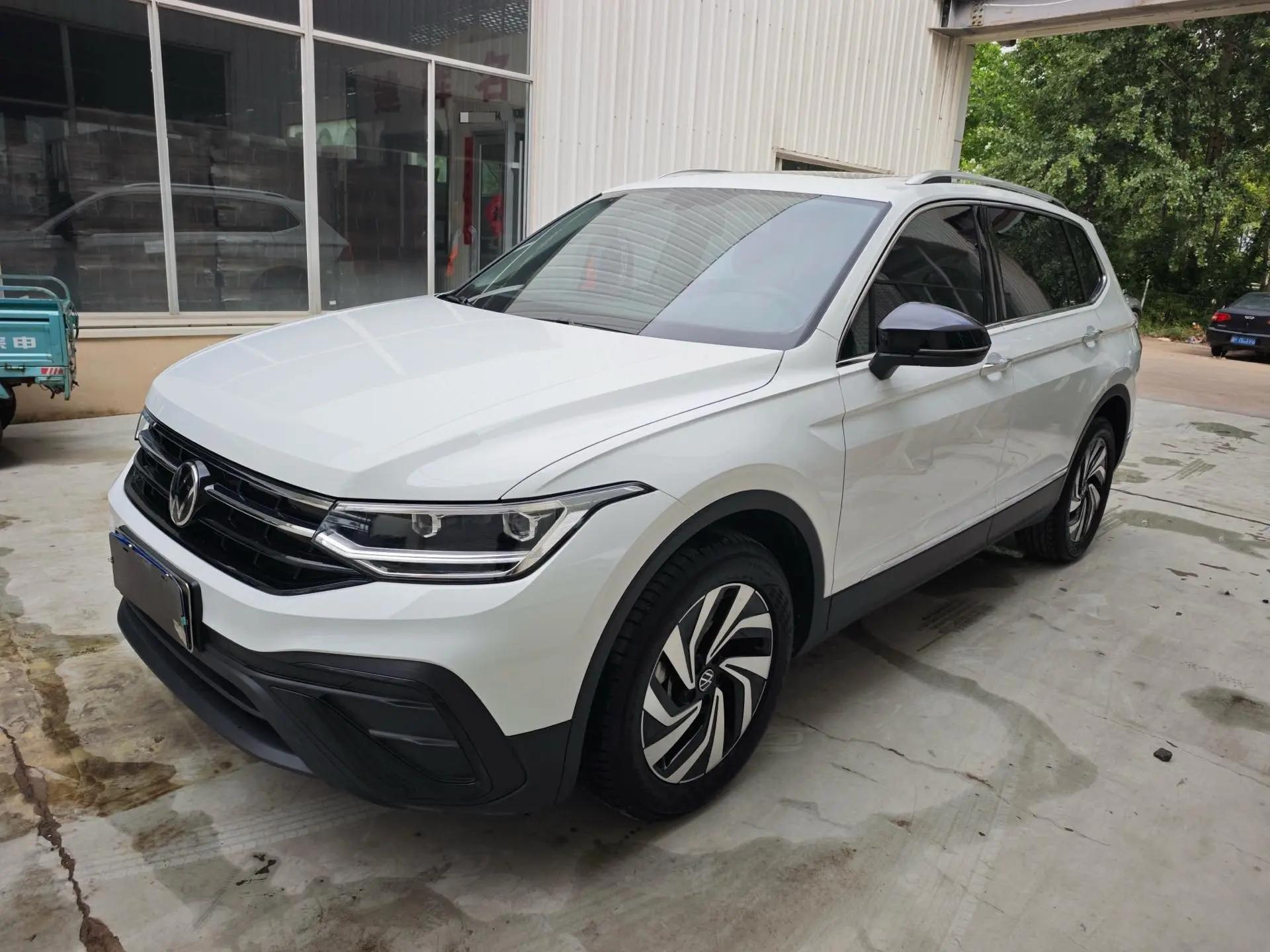 打开图片灯箱:Volkswagen 2024 Tiguan L 1.5TSI 300TSI Two-Drive Longteng Edition Automatic Gear