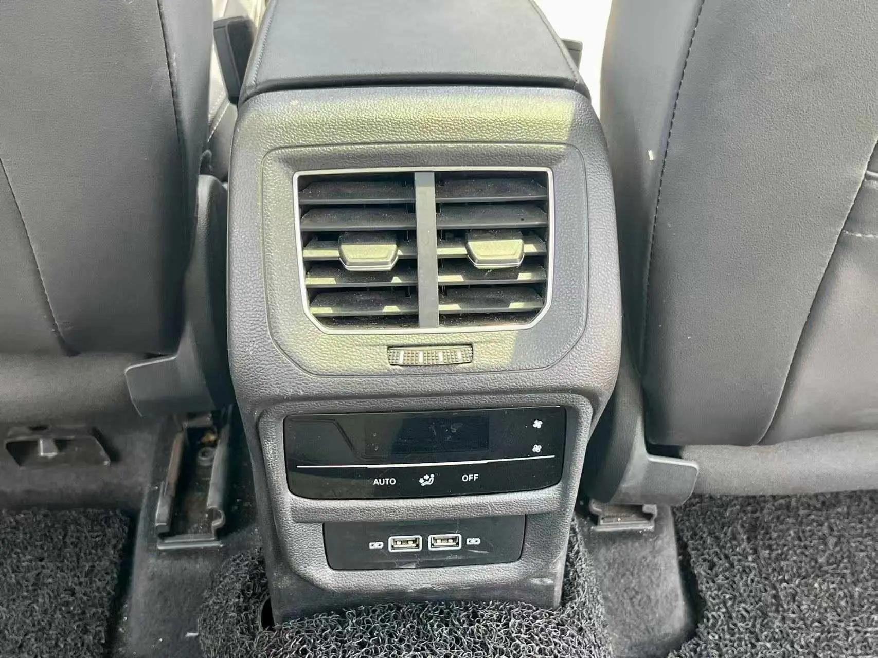 Volkswagen 2024 Tharu 1.5TSI 300TSI Front-Wheel Drive Luxury Plus Advanced Edition Automatic 8