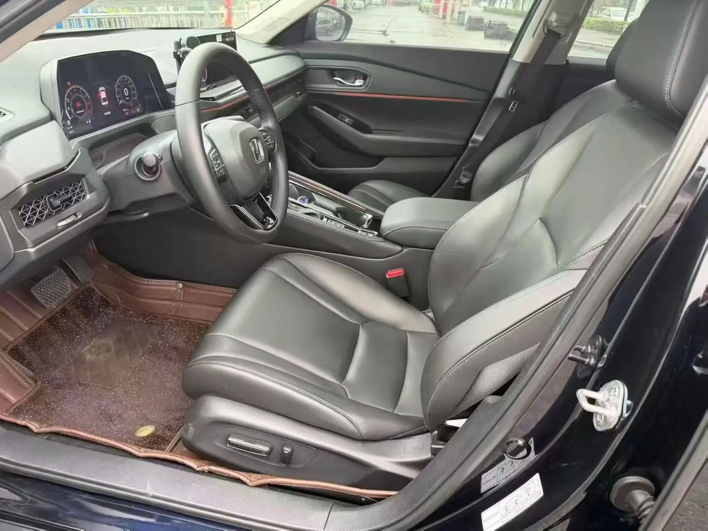 Honda 2023 11th Generation Accord 1.5T CVT 260TURBO Luxury Edition Automatic 4