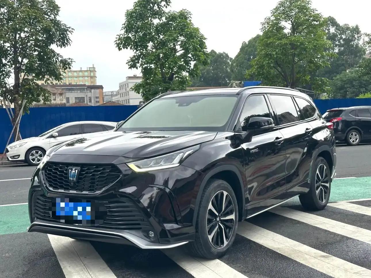 Crown Land Release 2021 2.5L HEV 4-wheel Drive Premium Edition