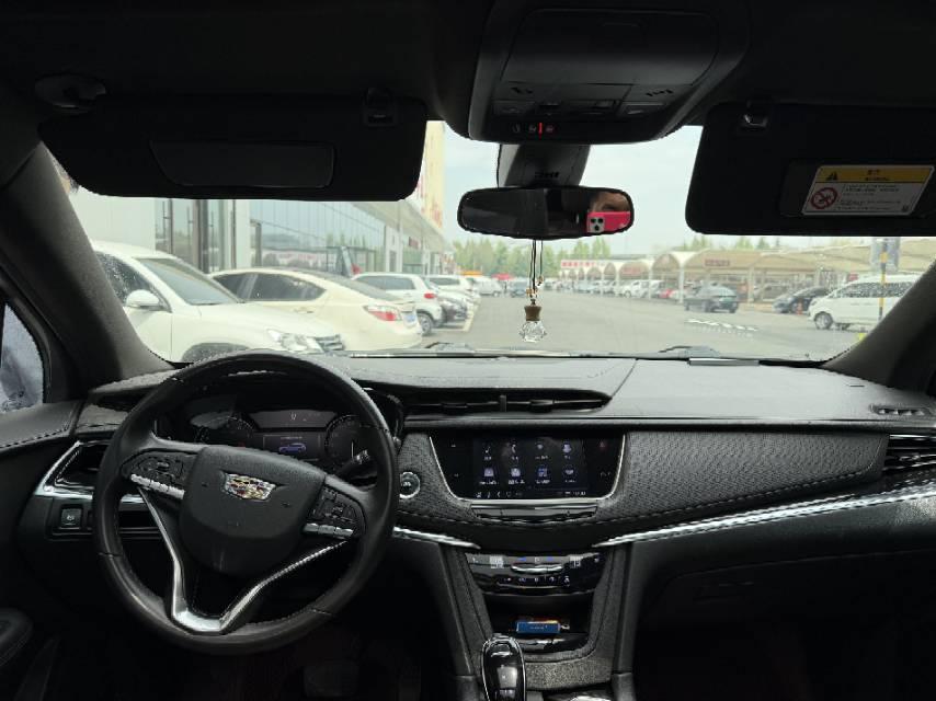 Cadillac XT6 2021 28T six-seat four-wheel drive fashion model 6