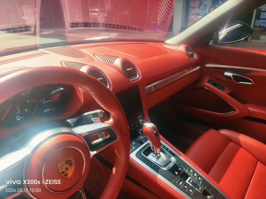 Porsche 718 2020 Boxster 2.0T 9