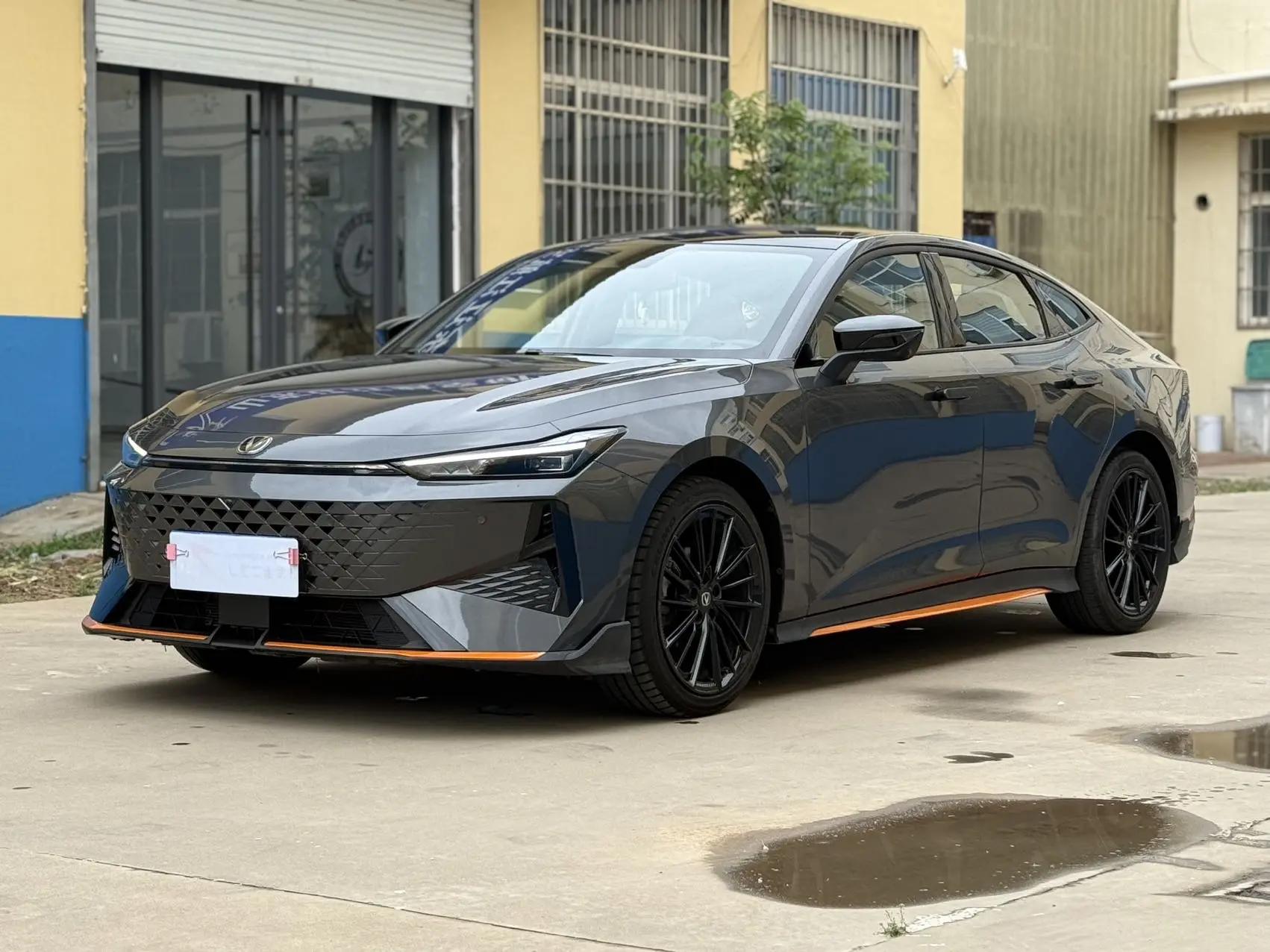 ChangAn 2024 UNI-V 1.5T Prestige Sports Automatic
