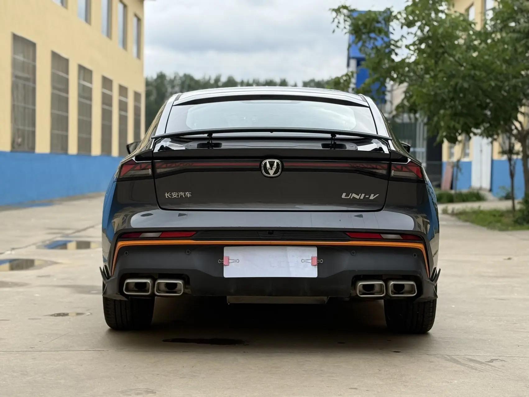 ChangAn 2024 UNI-V 1.5T Prestige Sports Automatic 8
