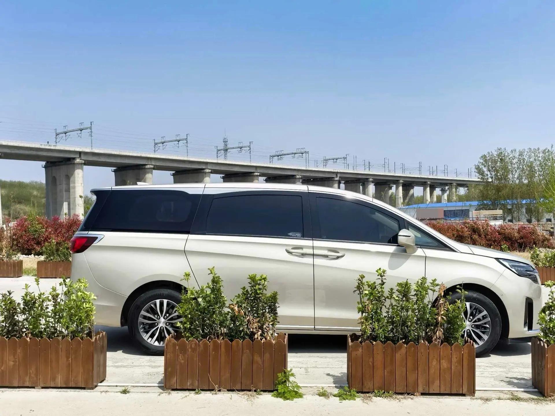 Buick GL8 2023 ES Lu Zun 653T Premium 13
