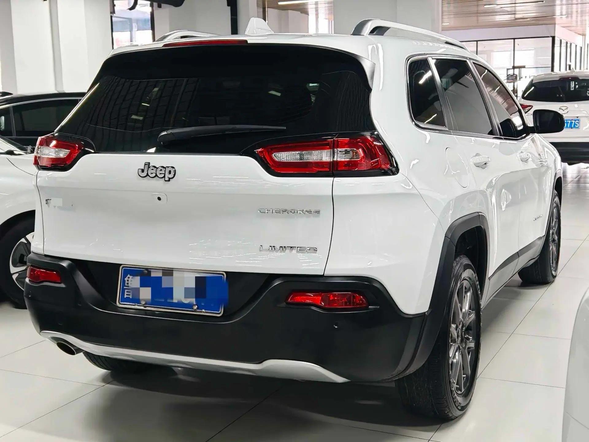 Free Light 2020 2.0L Two-Drive Classic Sports Edition 3