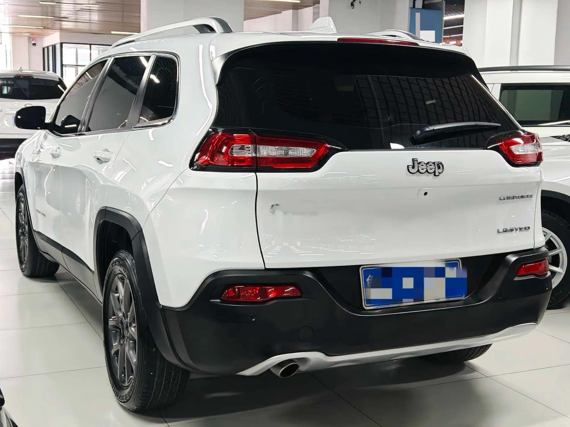 Free Light 2020 2.0L Two-Drive Classic Sports Edition 4