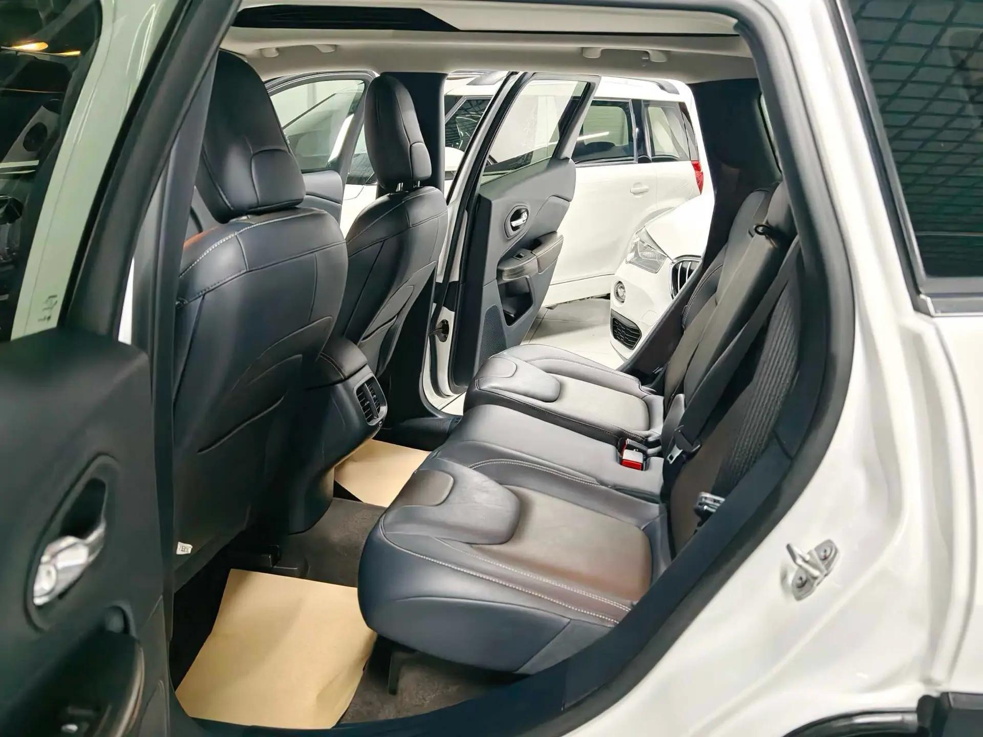 Free Light 2020 2.0L Two-Drive Classic Sports Edition 6