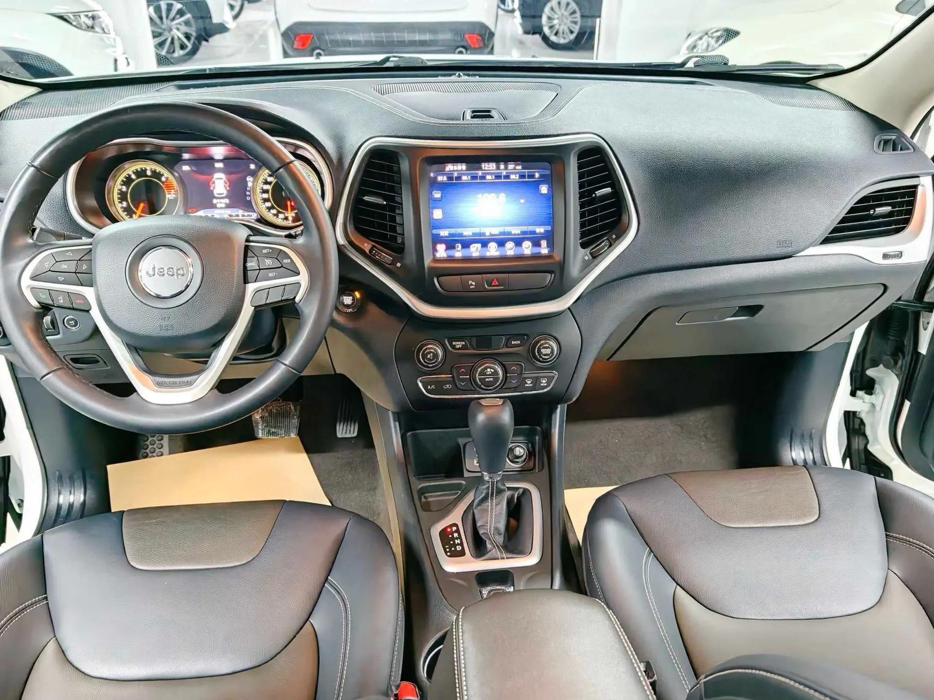 Free Light 2020 2.0L Two-Drive Classic Sports Edition 7