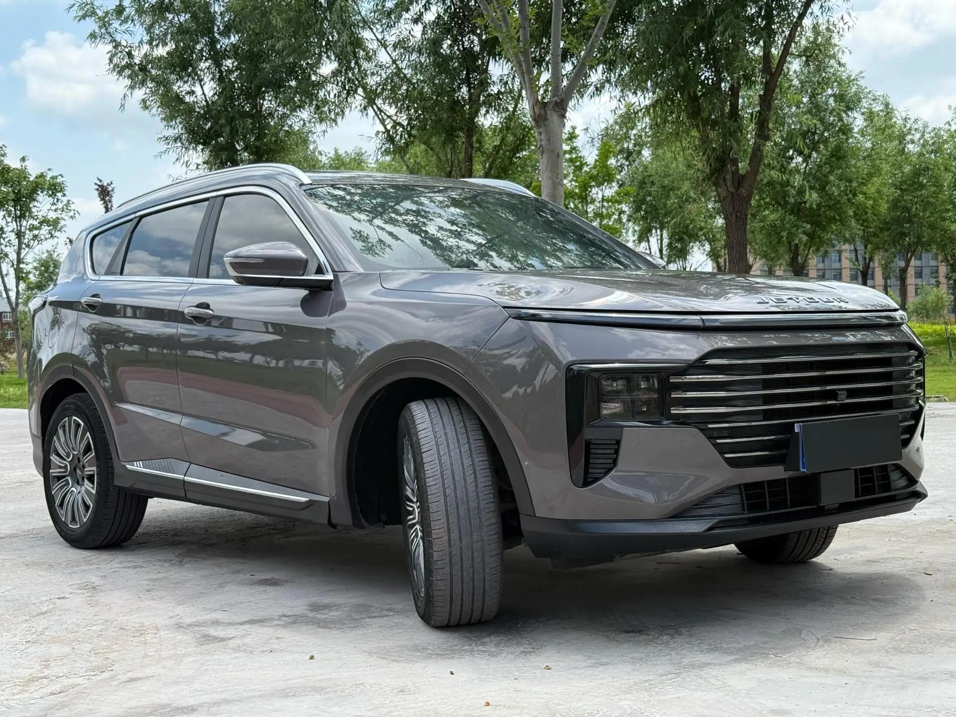 Jetour 2025 Model X70 PLUS 1.5T Luxury 7-Seater Automatic 2