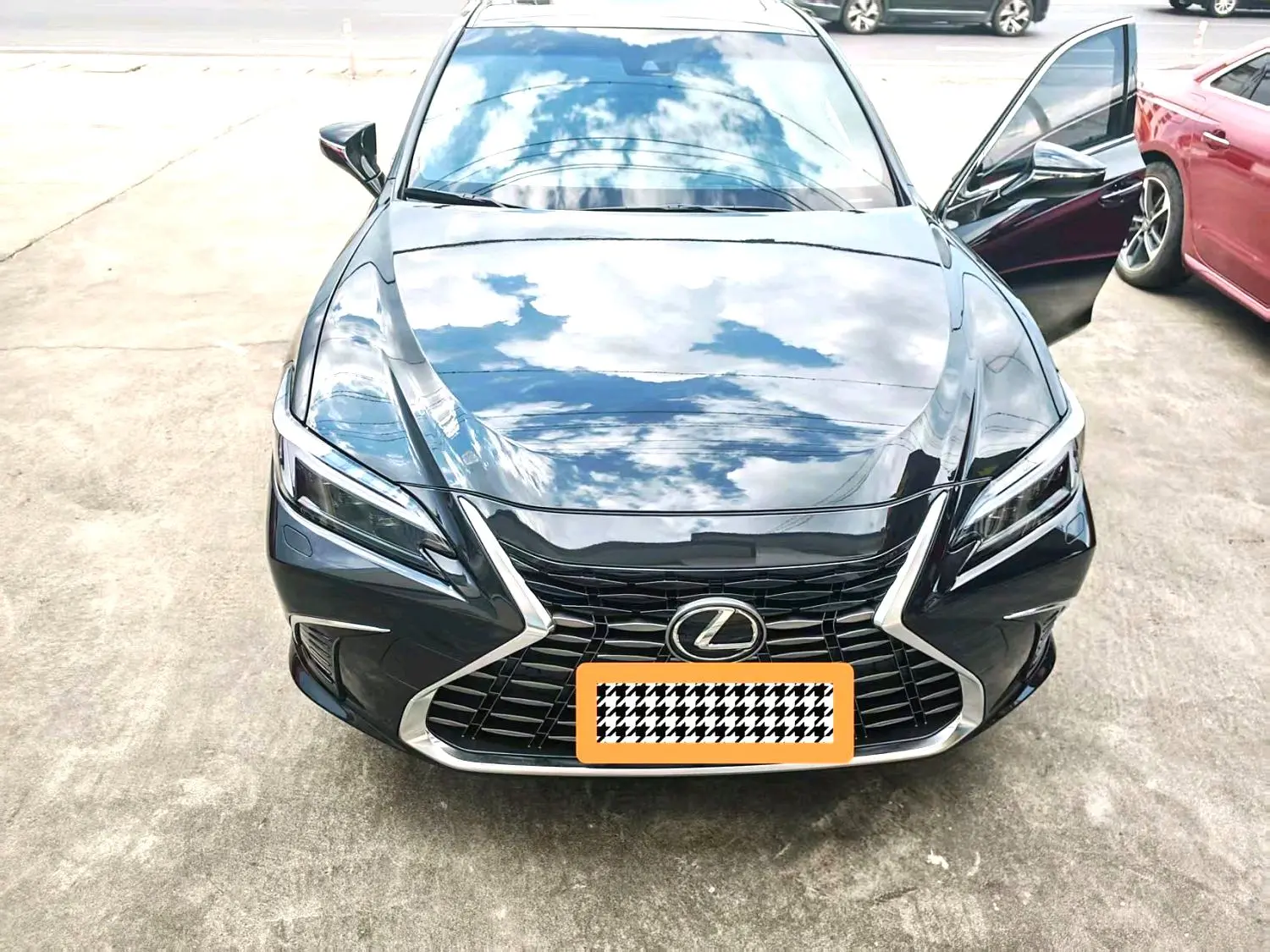 Lexus ES 2022 200 Excellence Edition 3