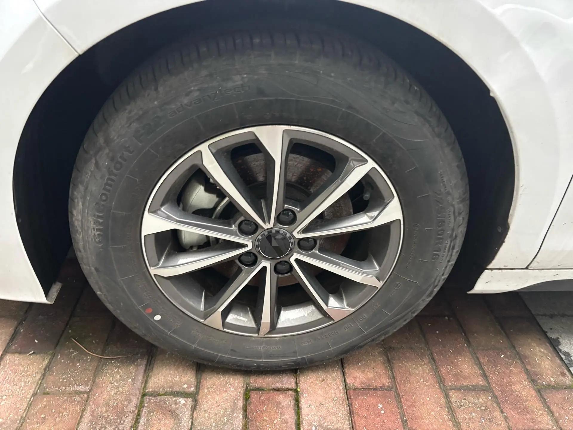 BYD 2024 Destroyer 05 DM-i 1.5 CVT Glory Edition 55KM Luxury Automatic 4