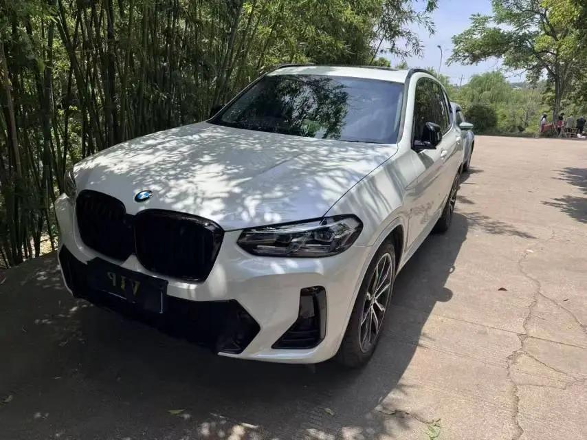 BMW X3 2022 xDrive30i Leading M Obsidian Night Suit