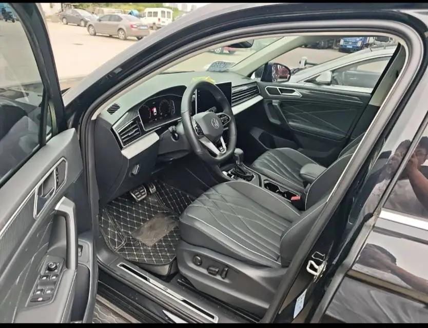 Tiguan L 2023 330TSI Automatic Two-Drive R-Line Enjoy Edition 3
