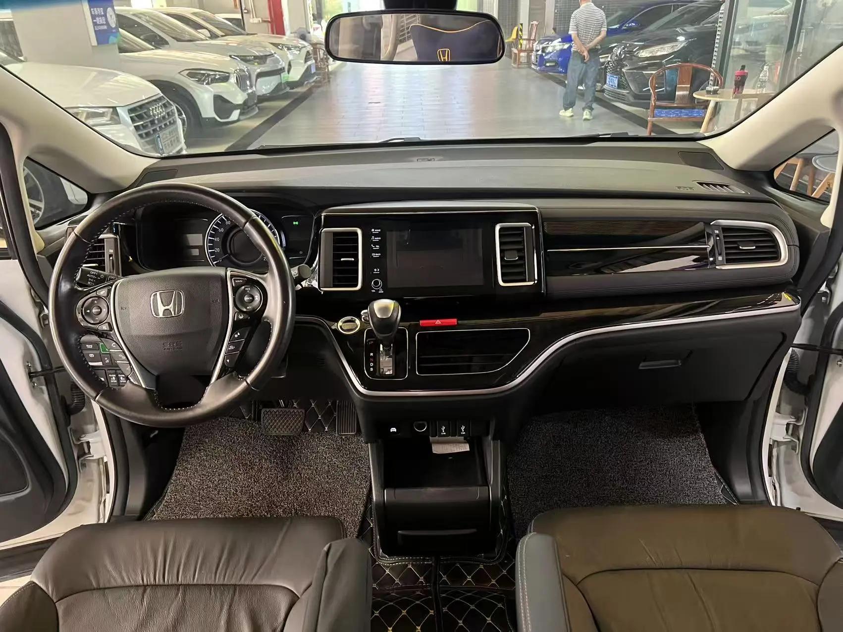 Elyson 2019 2.0L Hybrid Deluxe Edition 9