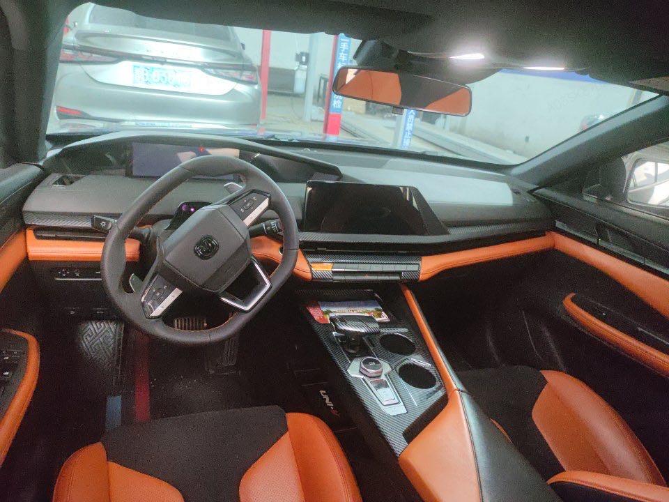 ChangAn 2023 UNI-V 1.5T Sport Edition Automatic 3