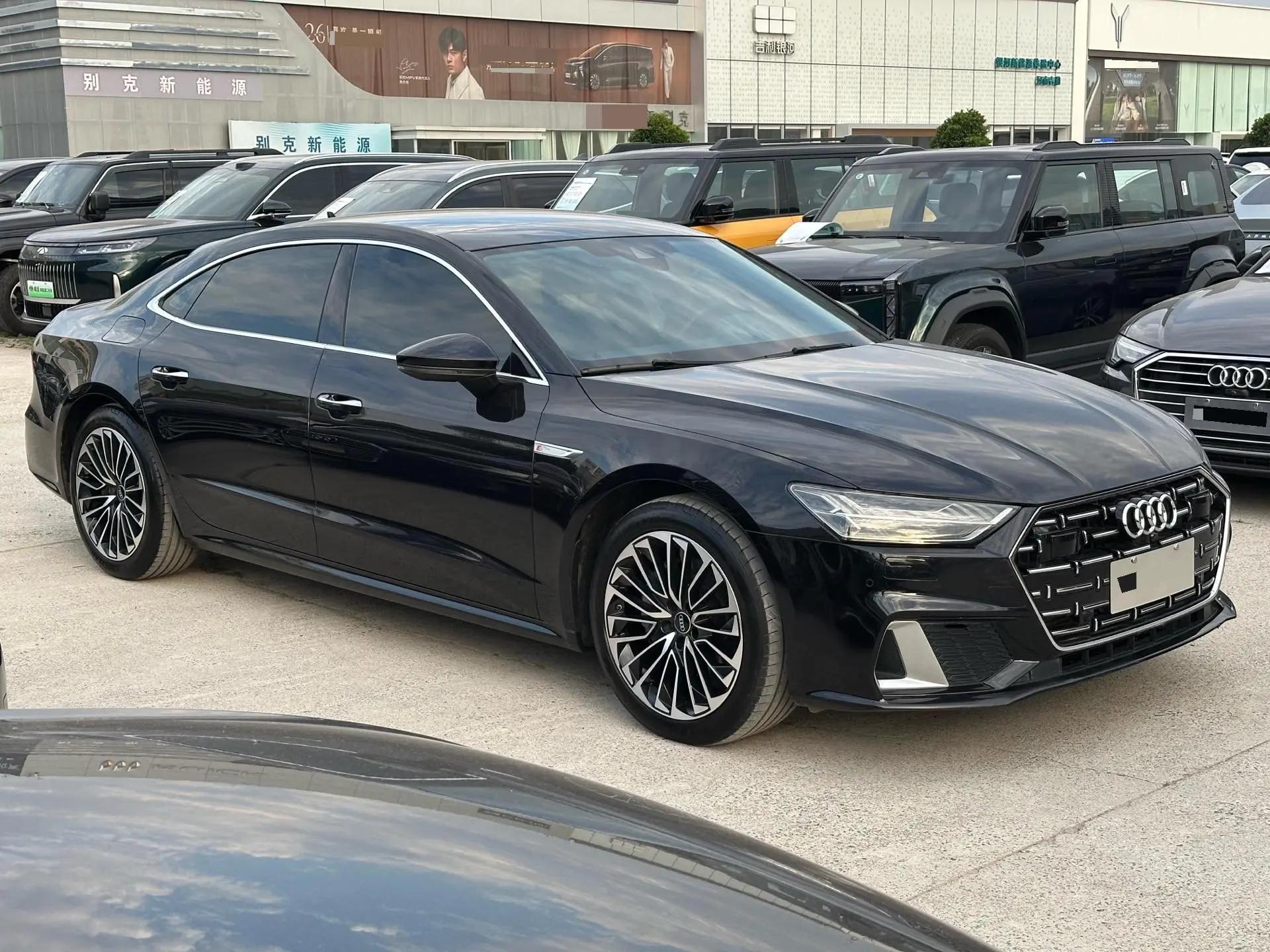 Audi 2024 A7L 2.0TFSI 45TFSI Luxury Automatic 3
