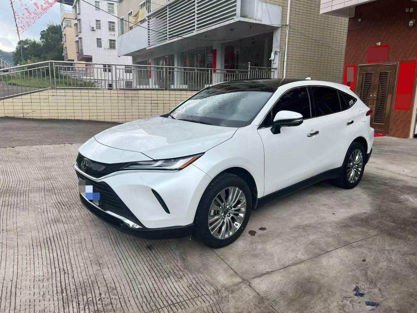 Ling Fang HARRIER 2022 2.0L CVT Two-Drive Premium Edition