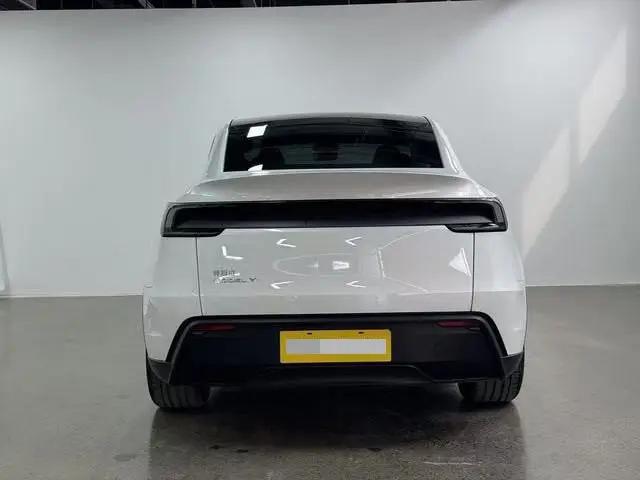 Tesla 2026 Model Y long endurance all-wheel drive version automatic transmission 4
