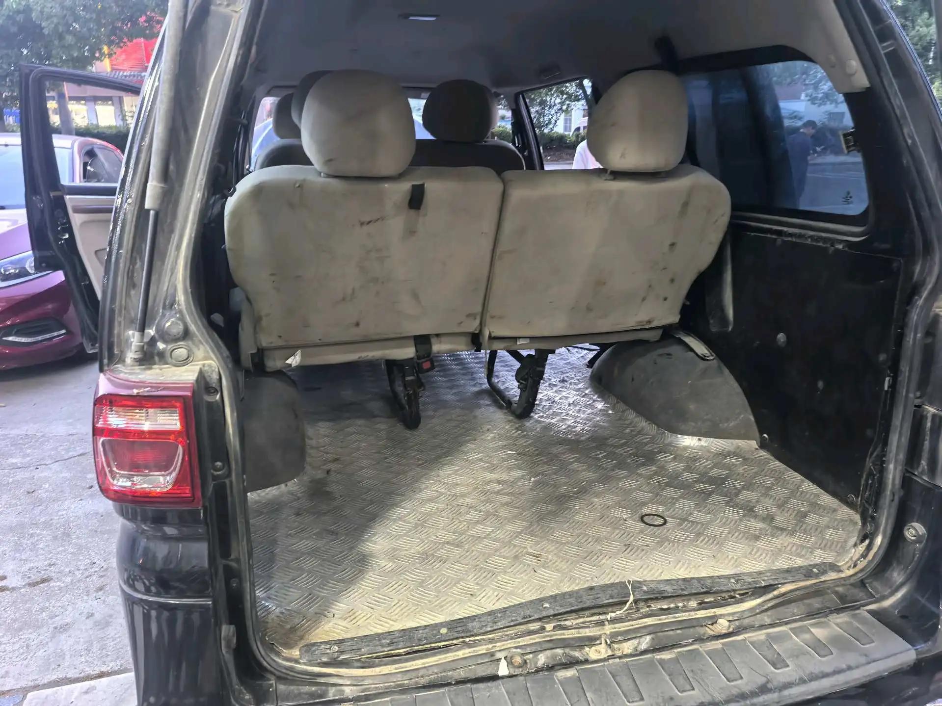 Lingzhi 2019 model changed to M5L 1.6L 7-seat basic country VI 3