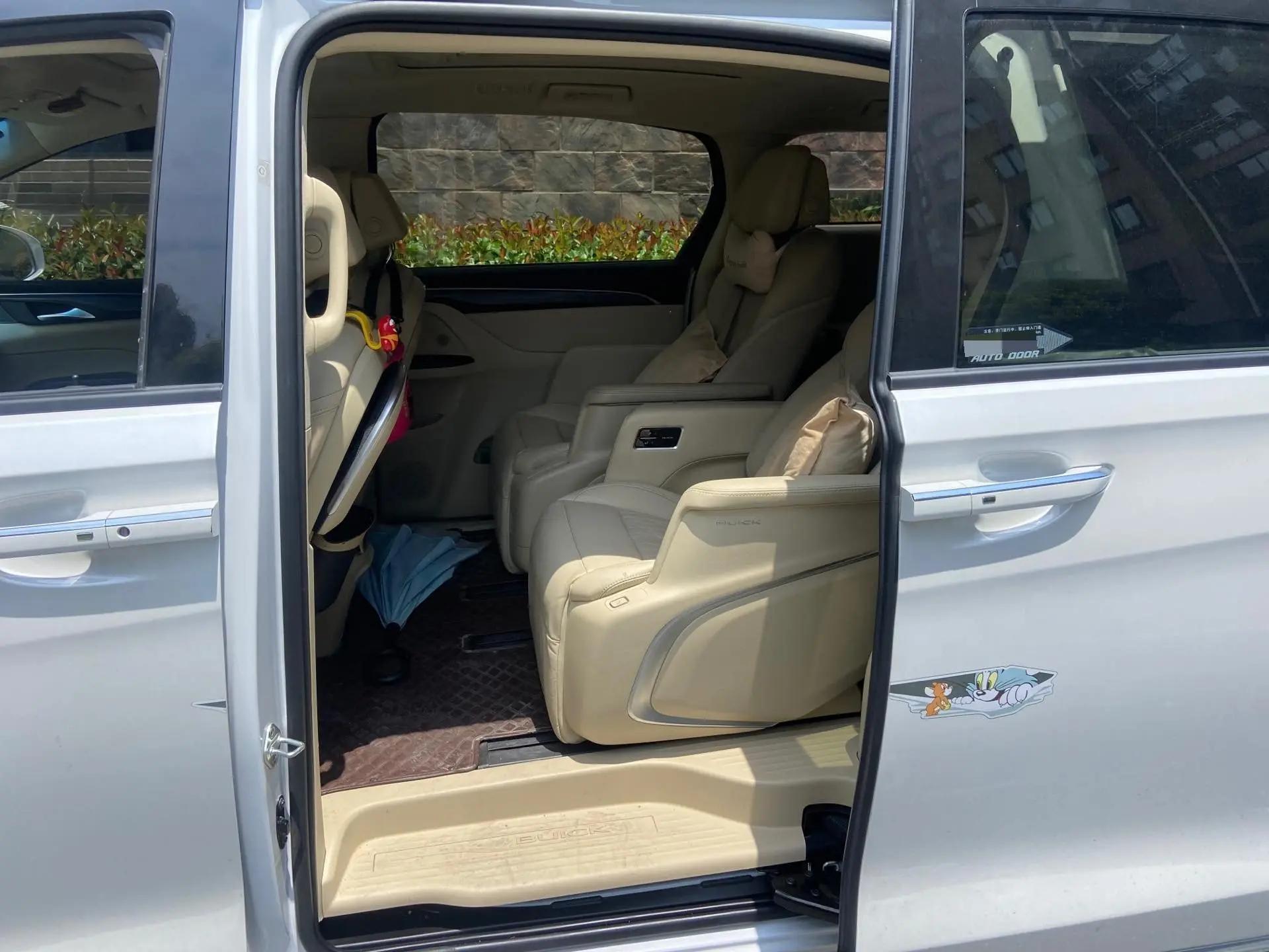 Buick GL8 2023 ES Land Noble 653T Luxury Model 3