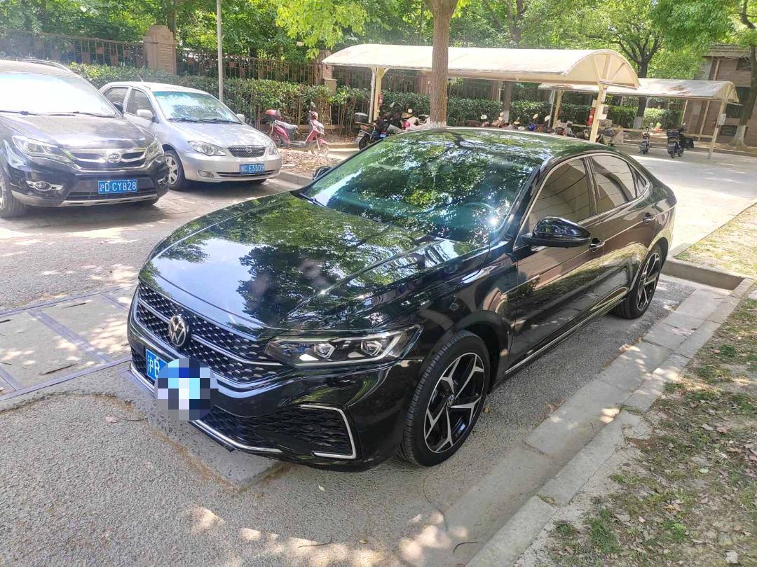 Passat 2022 330TSI Premium Edition