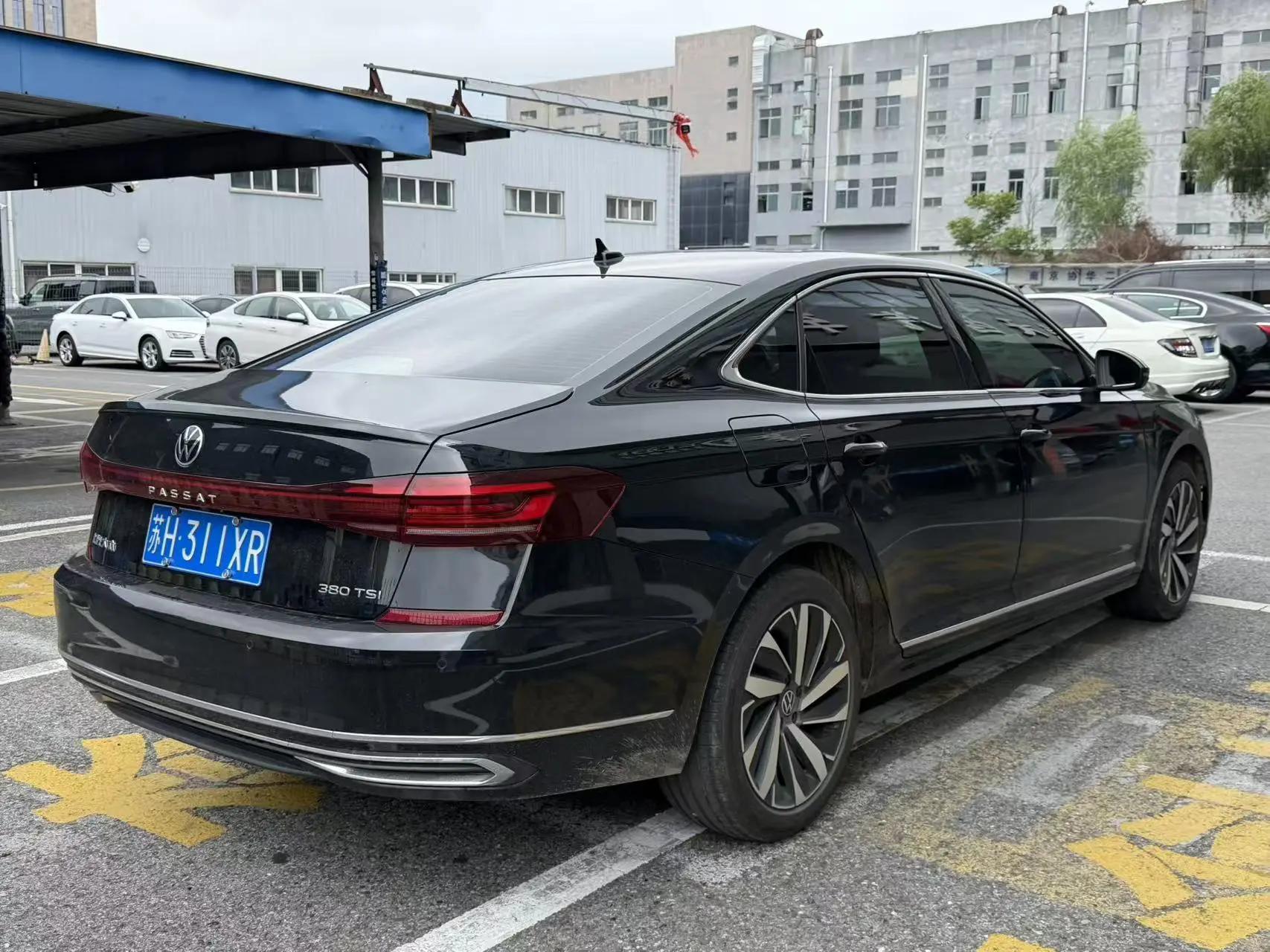 Volkswagen 2026 Passat 2.0TSI 380TSI Subut Longteng Edition Automatic Gear 3