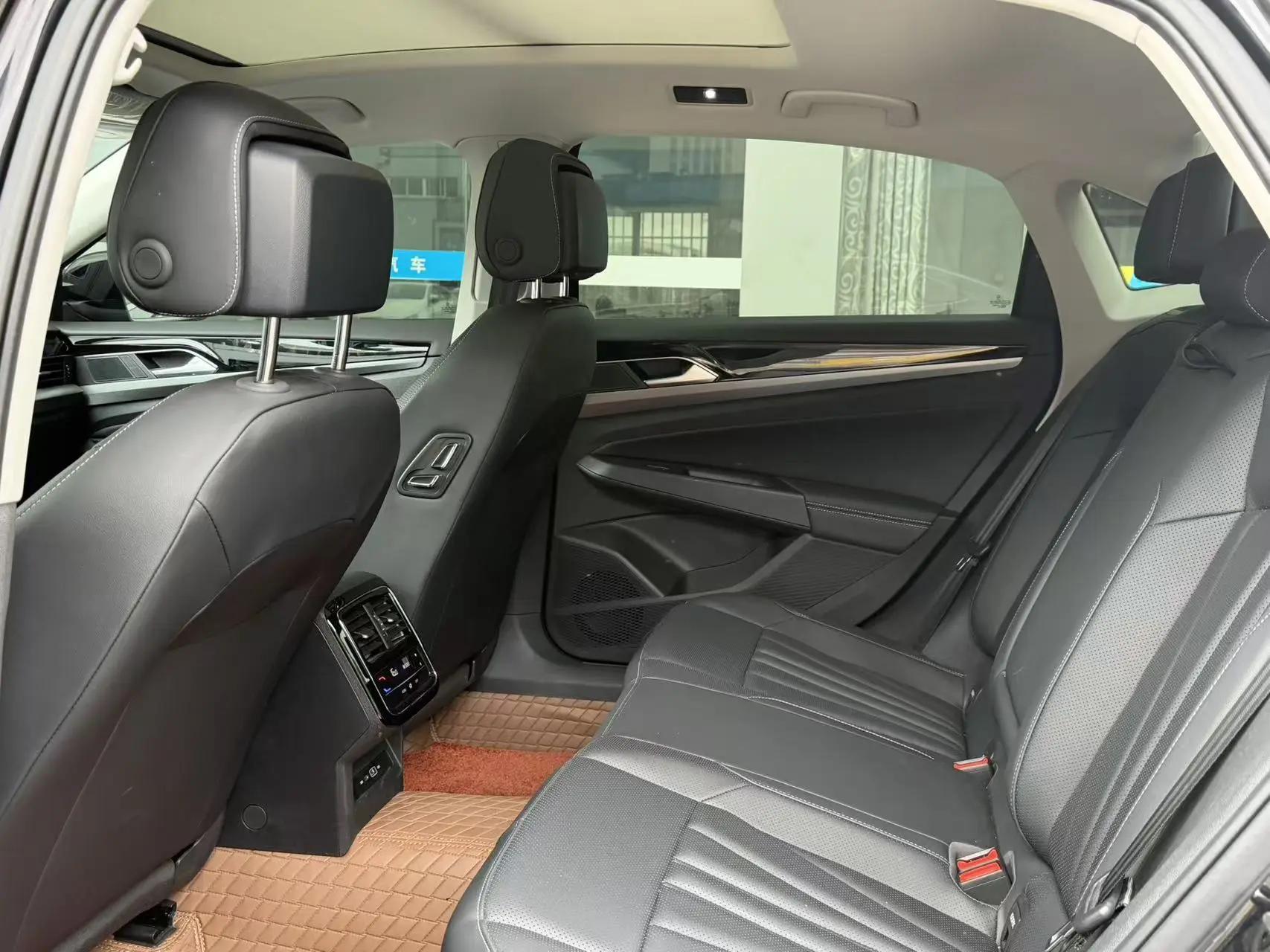 Volkswagen 2026 Passat 2.0TSI 380TSI Subut Longteng Edition Automatic Gear 5