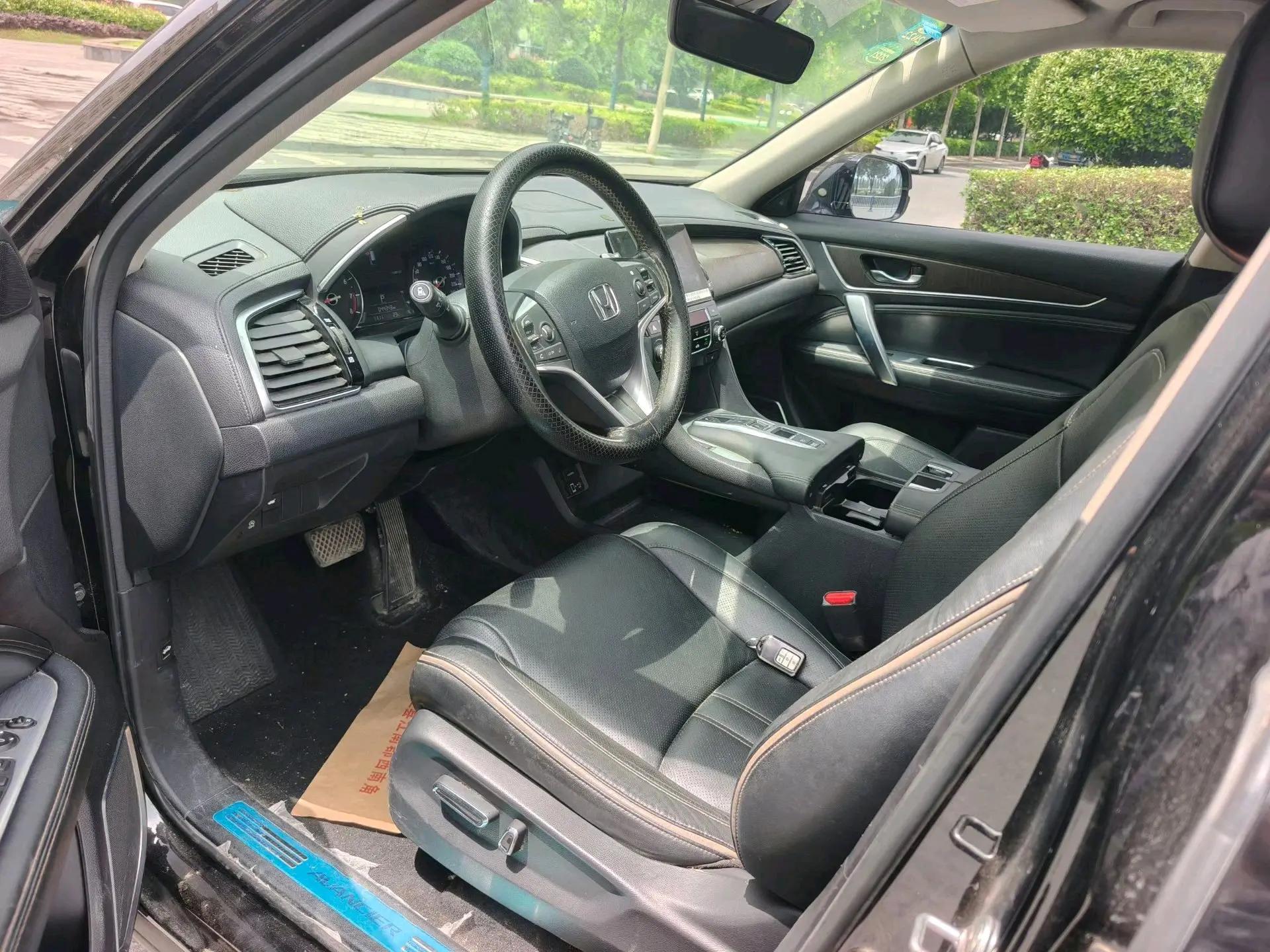 Crown Road 2020 370TURBO Two-Drive Deluxe Edition 4