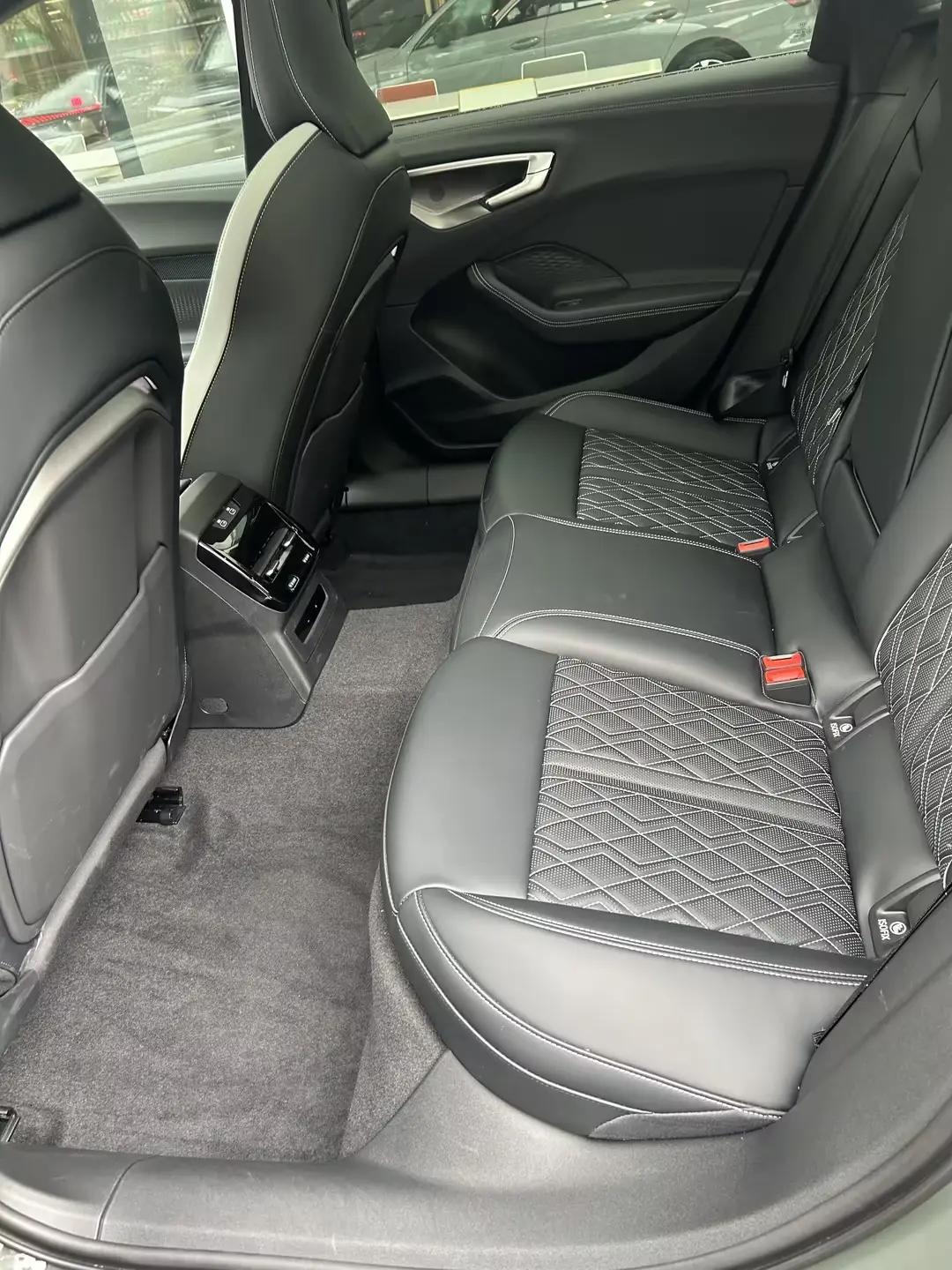 Audi A5L 2026 2.0T Sports Edition quattro 5