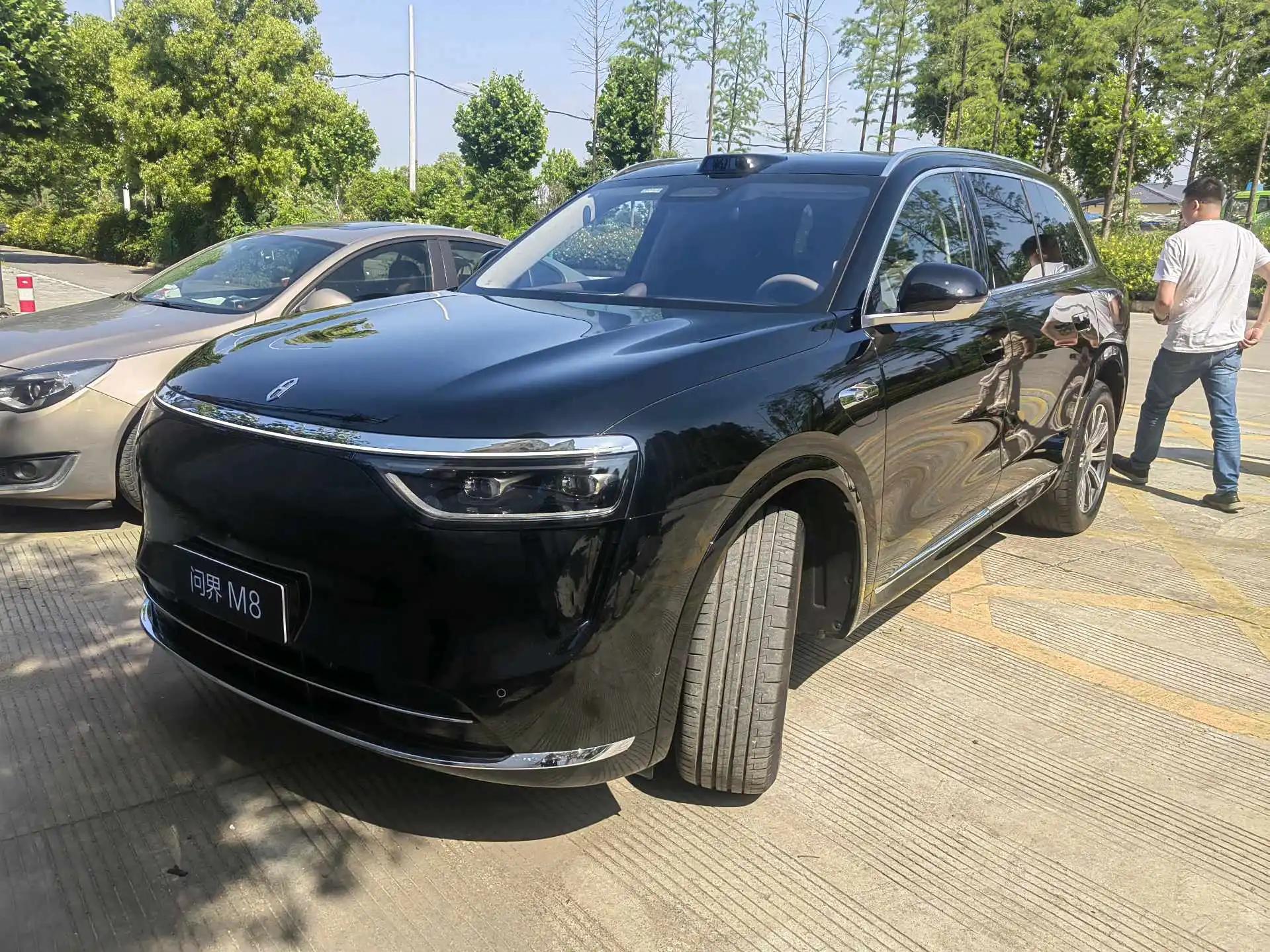AITO M8 2025 extended range Max version 53.4kWh 6-seat version