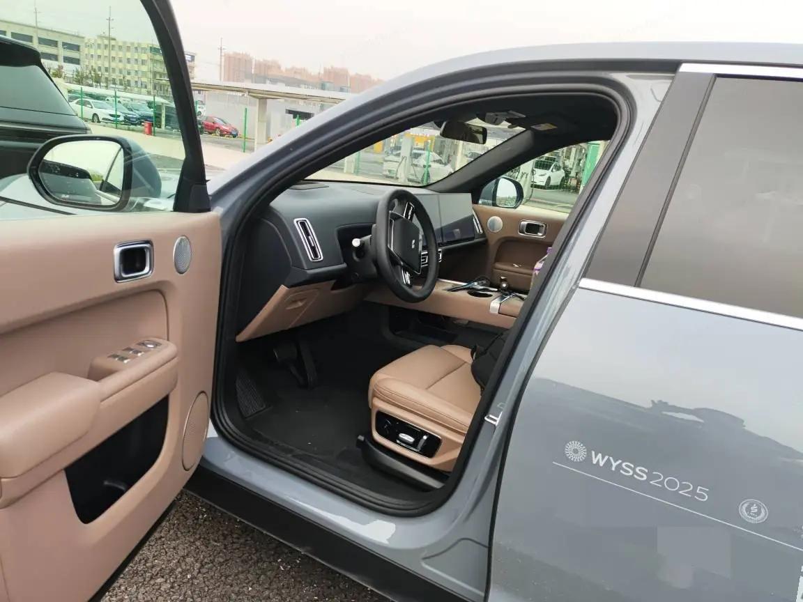 Li 2025 L7 Max Intelligent Refreshed Version Automatic Transmission 2