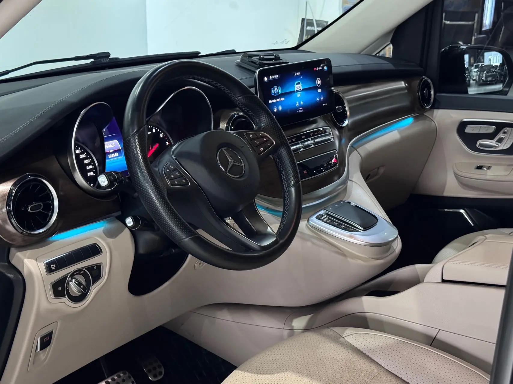 Mercedes Benz V-Class (Imported) Mercedes Benz V-Class 2022V 260 Premium Edition Automatic Gear 5