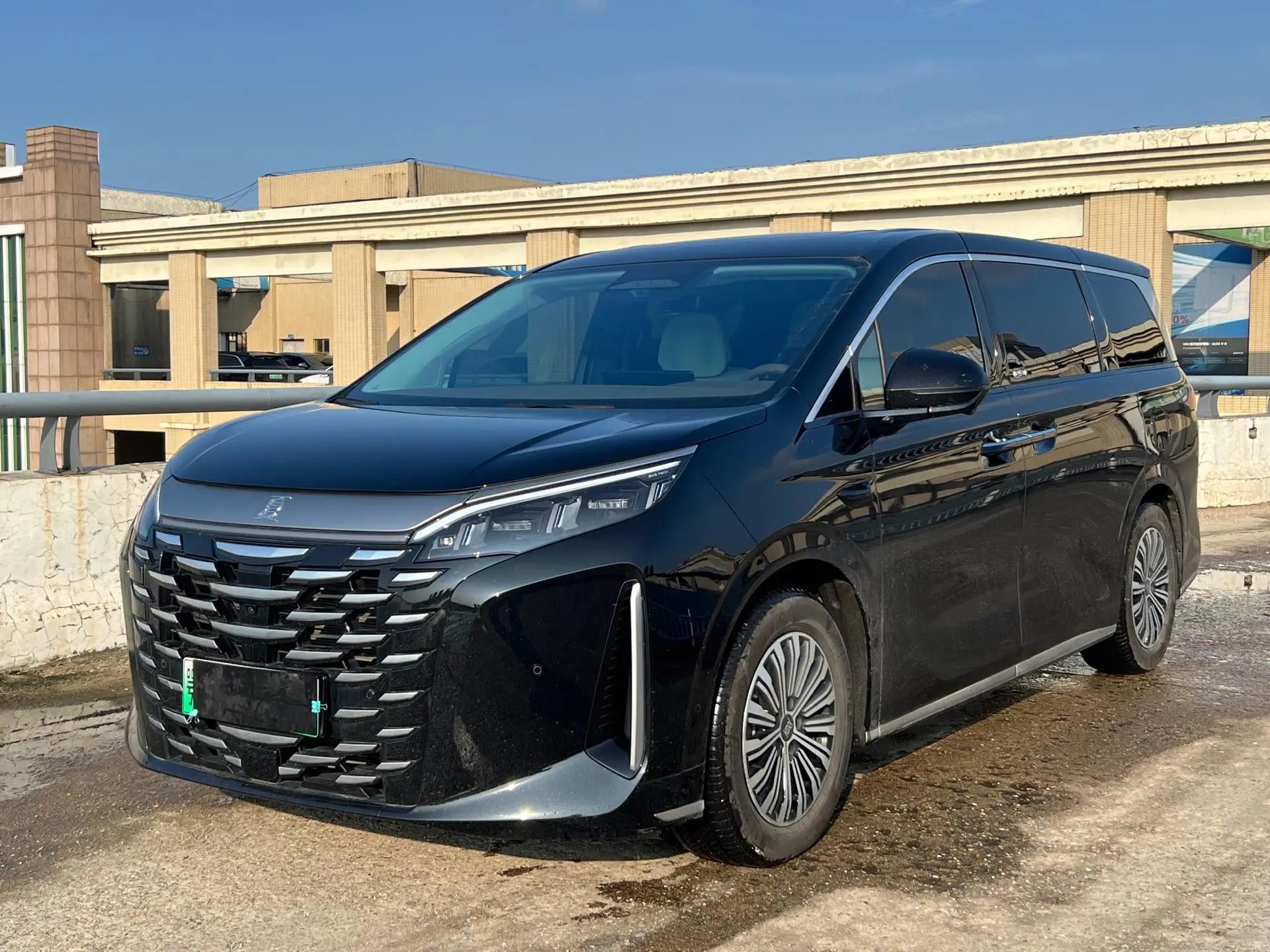 BYD 2025 Xia DM-i 1.5T CVT 180km Excellence Edition Automatic