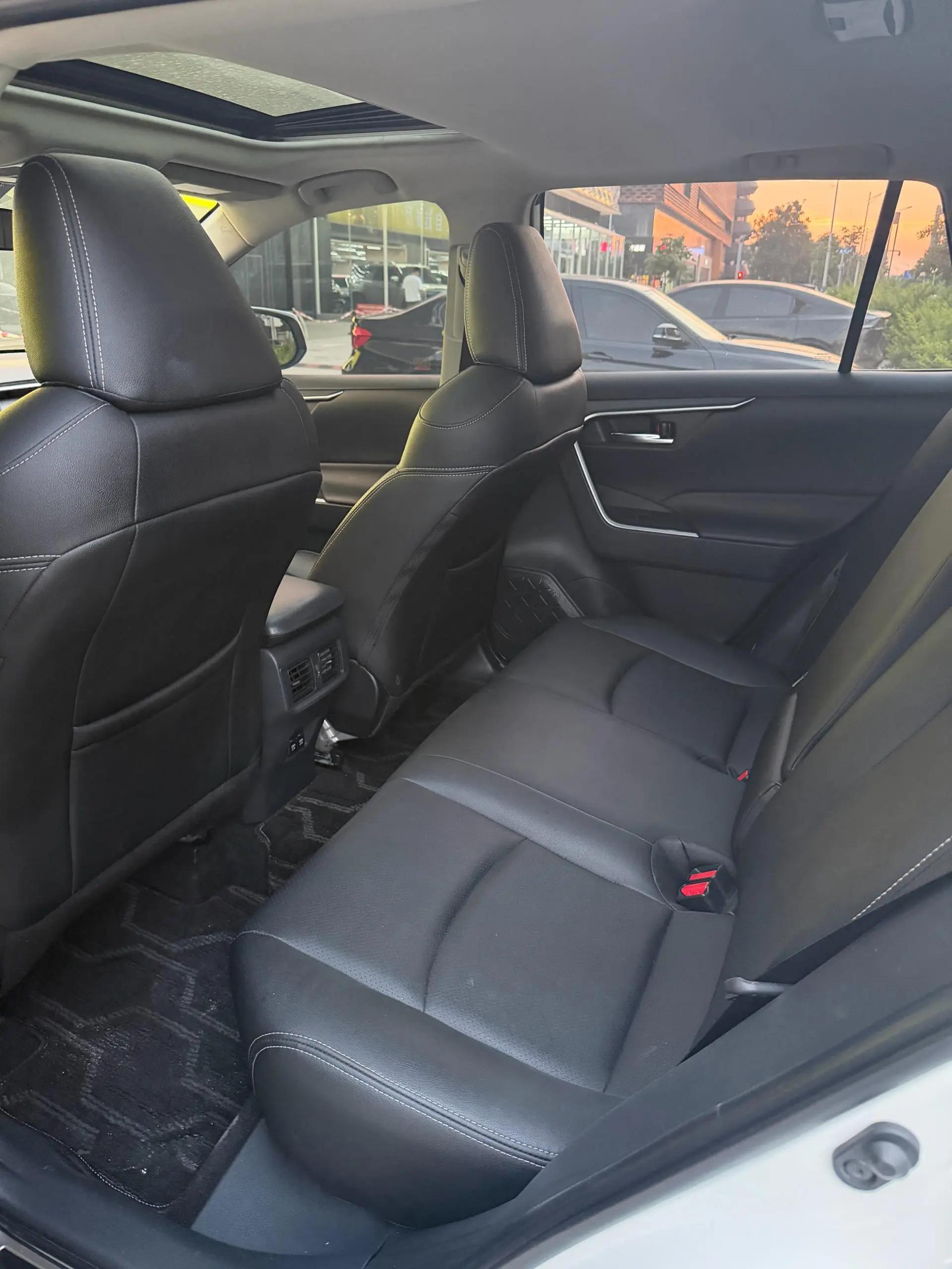 RAV4 Rongfeng 2020 2.0L CVT Four-wheel Drive Fashion PLUS Edition 5