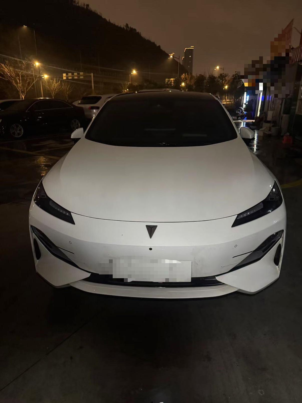 ChangAn Deepal 2023 SL 03 135Plus extended range automatic gear 2