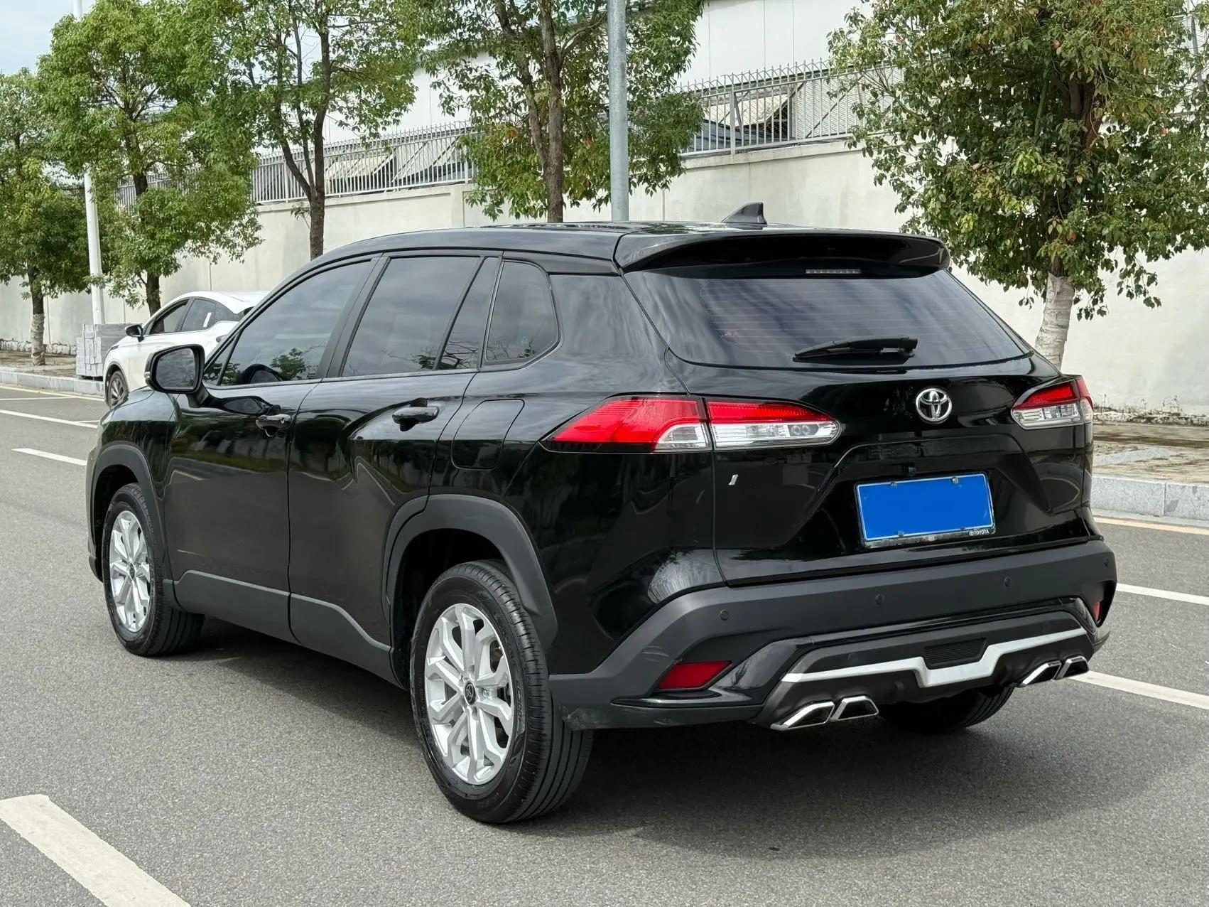 Toyota 2023 Frontlander 2.0 CVT Leading Edition Automatic 6
