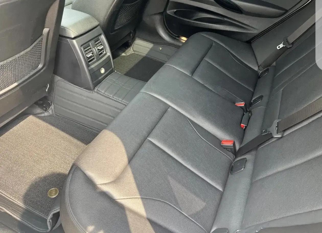 BMW 3 GT 2020 320i M sports suit 2