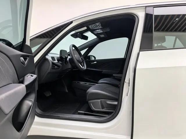 Volkswagen 2025 ID. 3 Smart Model, Pure Intelligence Edition, Automatic Transmission 12